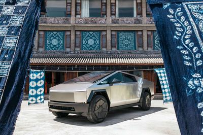 從科幻駛入現實 特斯拉賽博越野旅行車亮相大理，開啟智能旅游新想象